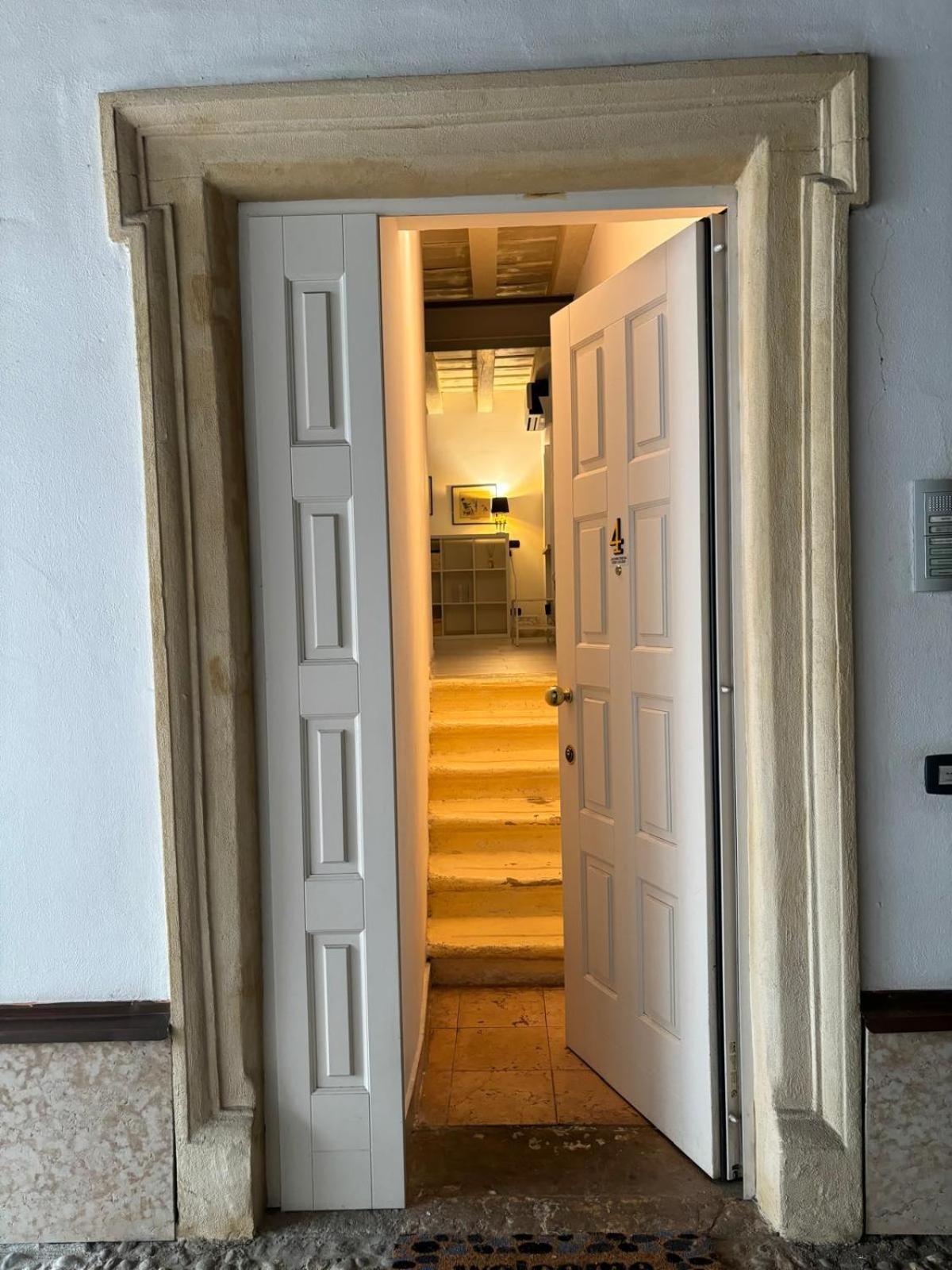 Sanpietro Apartment Verona Bagian luar foto